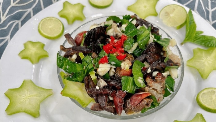 Salat ba khía - món nhậu miền Nam chua chua, cay cay